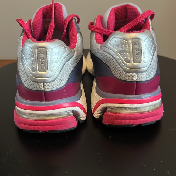 Adidas SuperNova Sneakers EUC - Picture 6 of 17